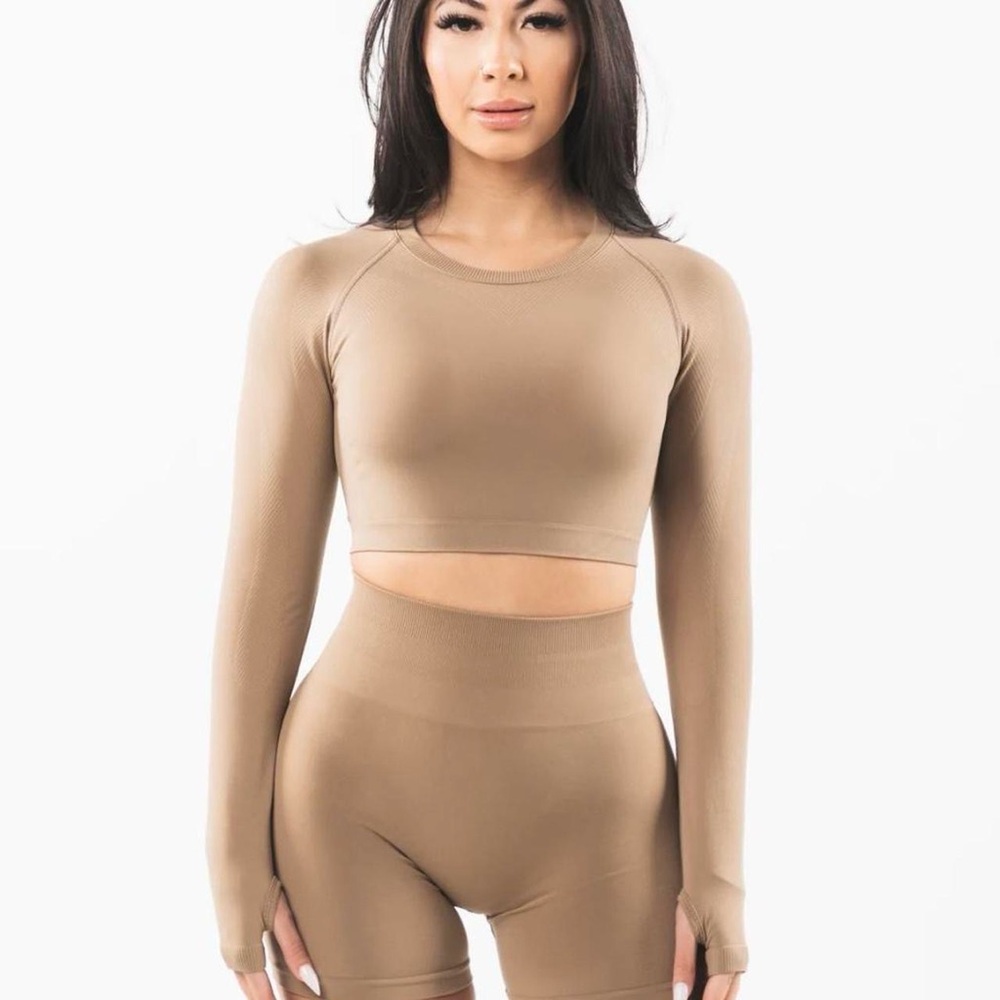 Women's Tan Long Sleeve Crop Top - chai